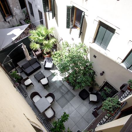 Hotel Antigo Trovatore Venecia Exterior foto